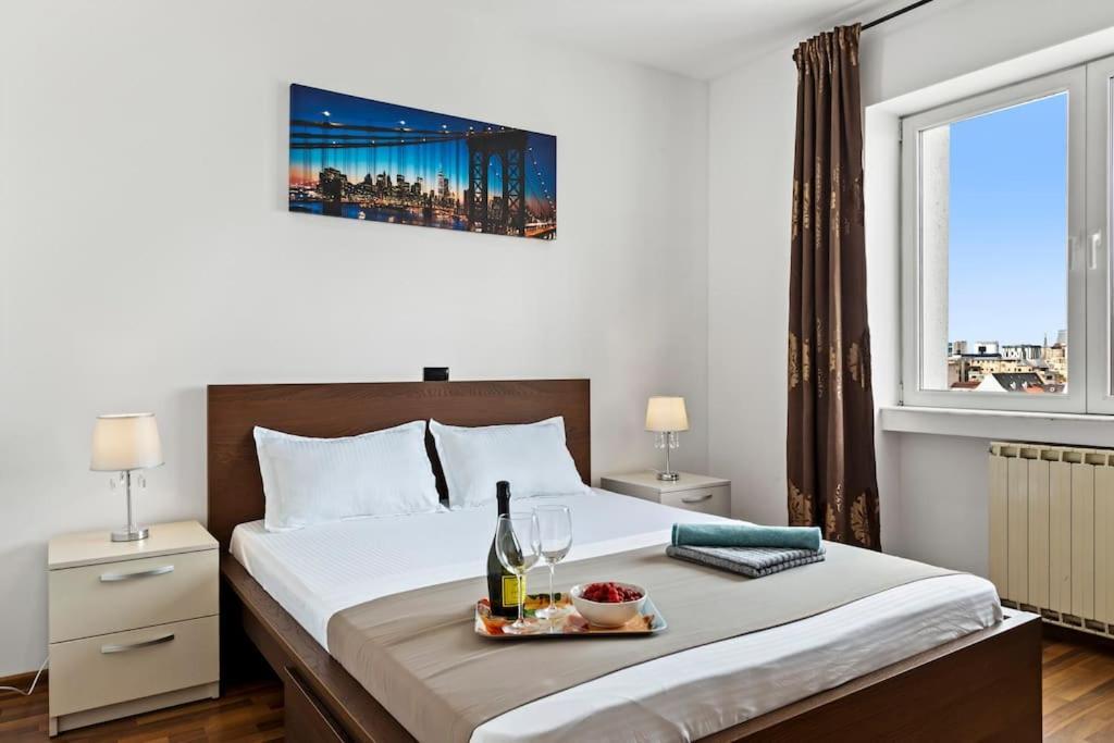 Bamboo Ultra Central Apartment Бухарест Екстер'єр фото